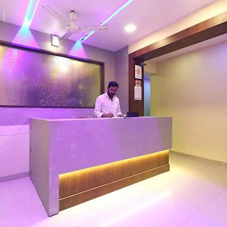 Hotel Gemini Мумбай Екстериор снимка