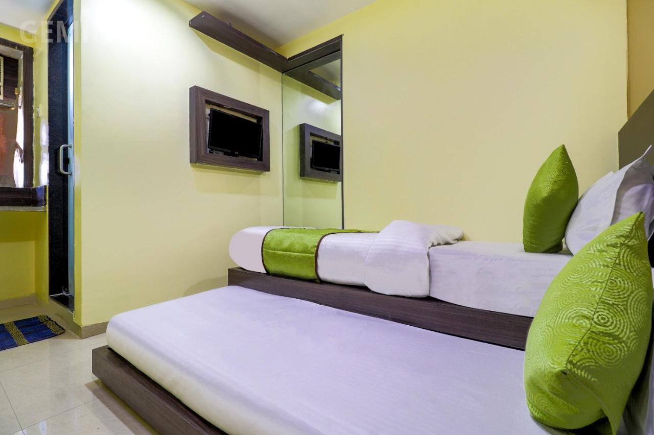 Hotel Gemini Мумбай Екстериор снимка