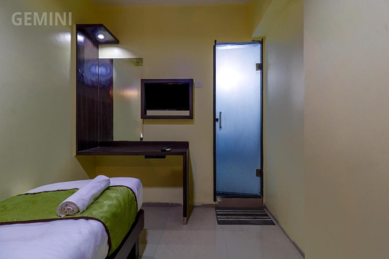 Hotel Gemini Мумбай Екстериор снимка