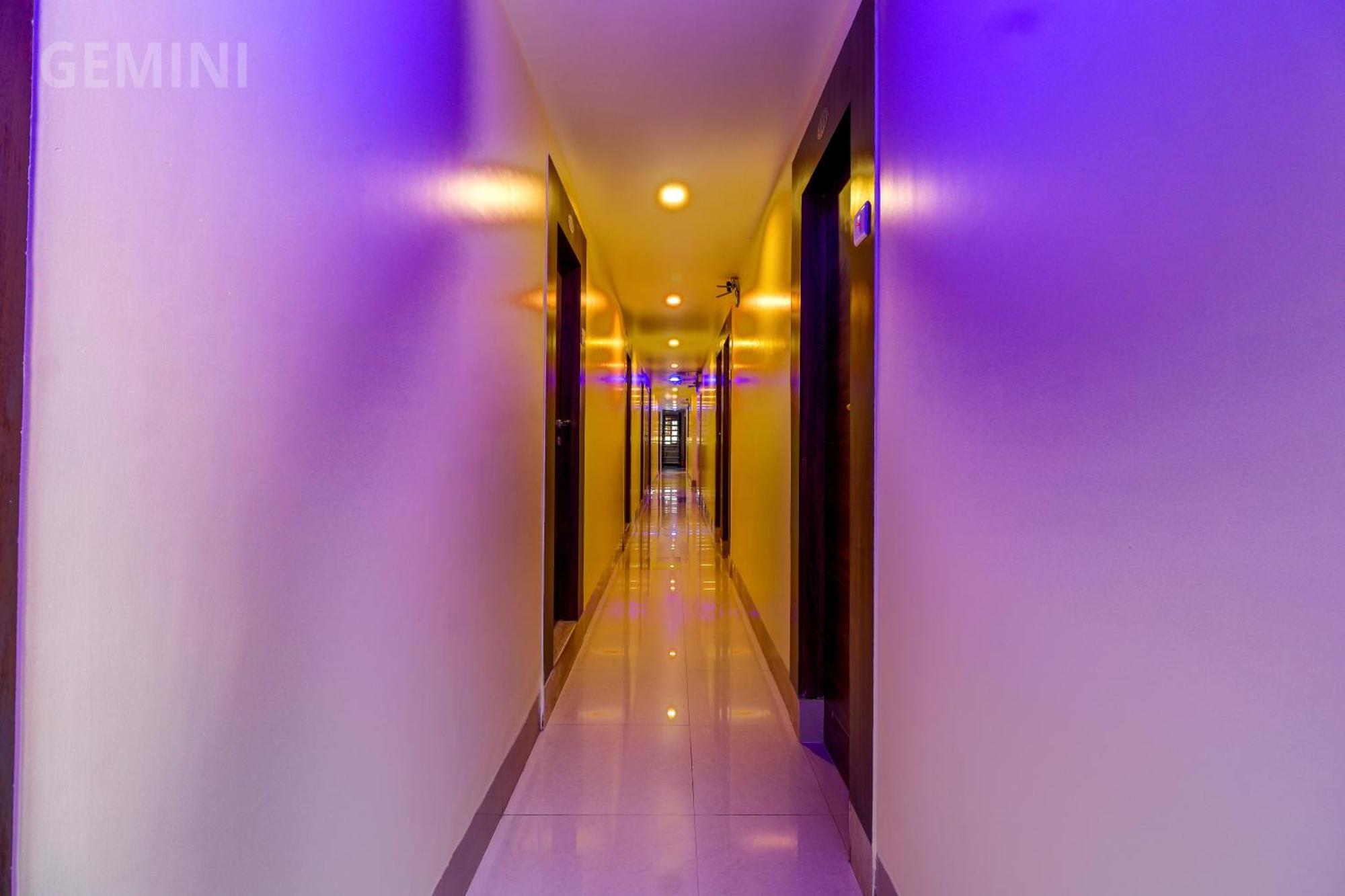 Hotel Gemini Мумбай Екстериор снимка