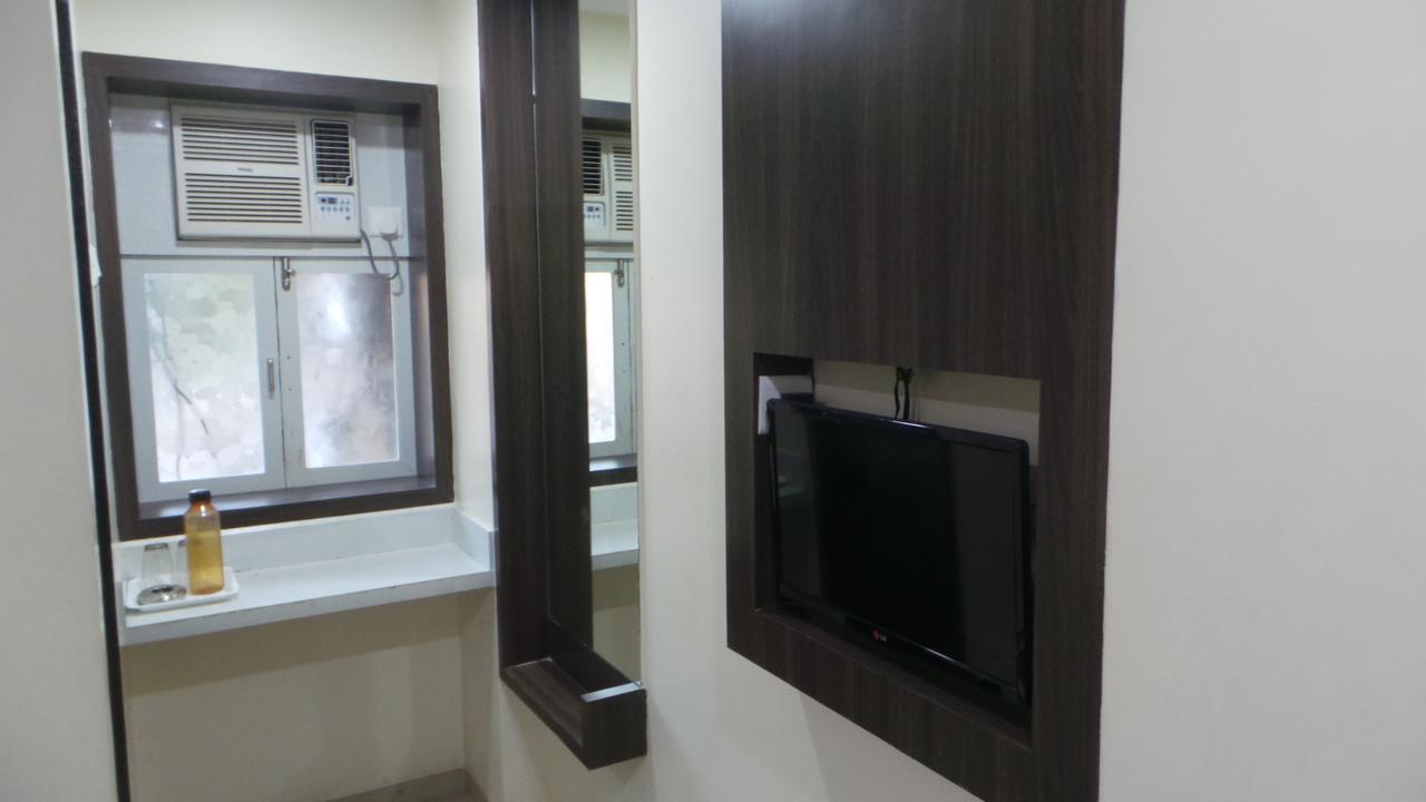 Hotel Gemini Мумбай Екстериор снимка
